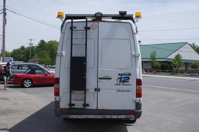 Dodge Sprinter Cargo 2005 photo 2