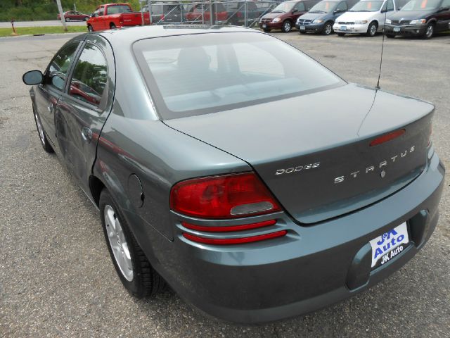 Dodge Stratus 2002 photo 2