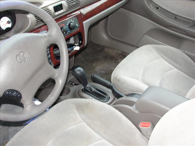Dodge Stratus 2002 photo 9