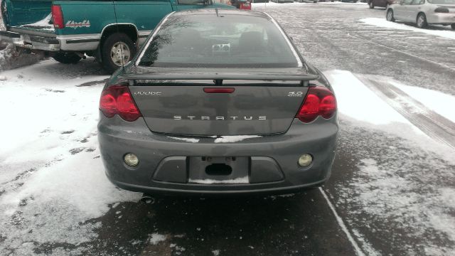 Dodge Stratus 2004 photo 2