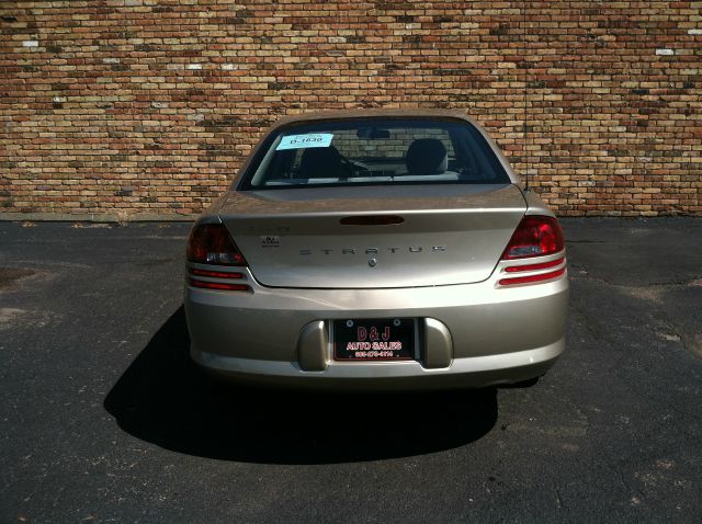 Dodge Stratus 2004 photo 1