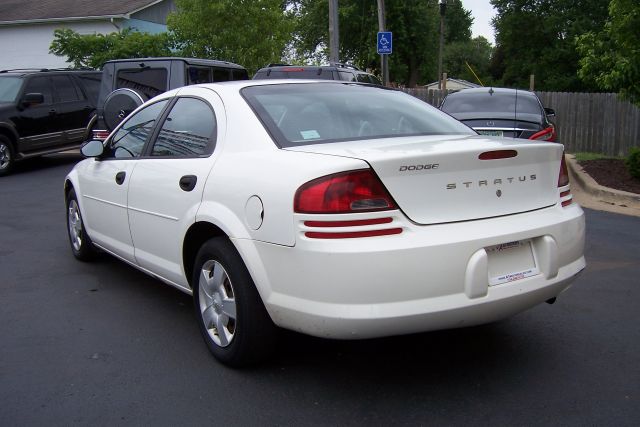 Dodge Stratus 2004 photo 18