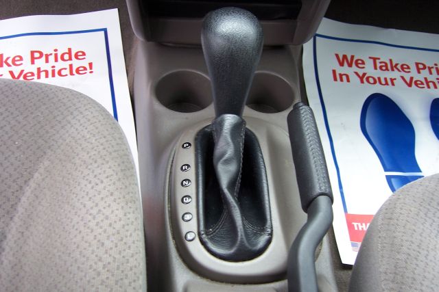 Dodge Stratus 2004 photo 2