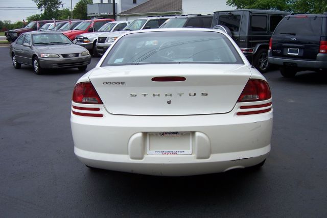 Dodge Stratus 2004 photo 3