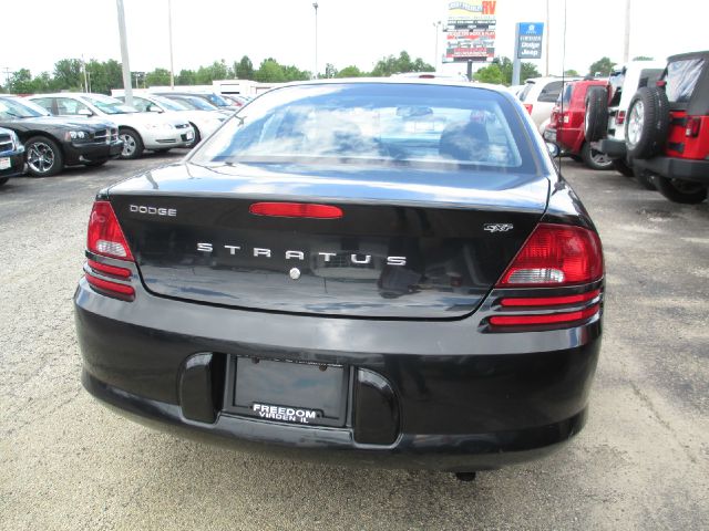 Dodge Stratus 2004 photo 2