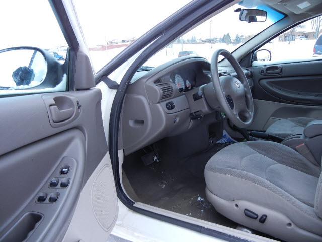 Dodge Stratus 2005 photo 2