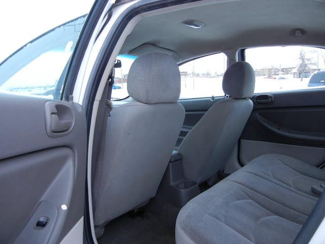 Dodge Stratus 2005 photo 3