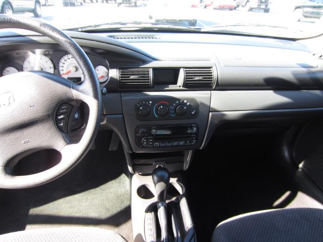 Dodge Stratus 2005 photo 4