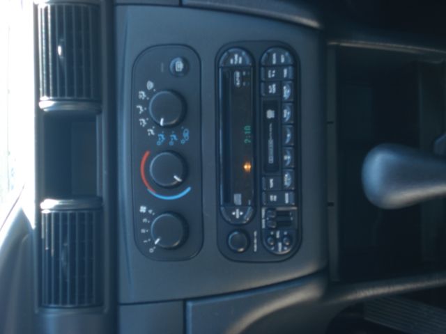 Dodge Stratus 2005 photo 2