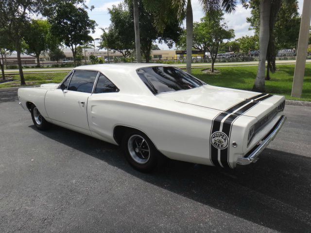 Dodge Super BEE 1968 photo 2