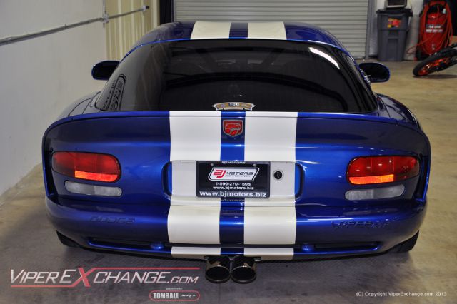Dodge Viper 1996 photo 1