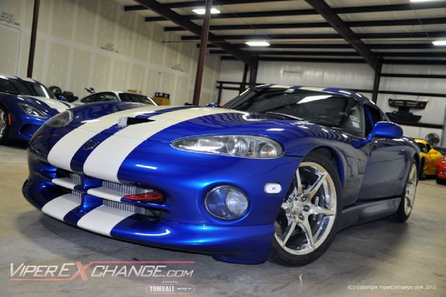 Dodge Viper 1996 photo 3