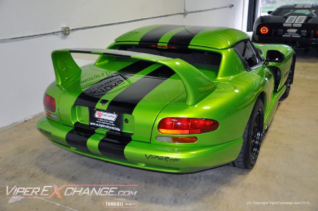 Dodge Viper 1997 photo 4