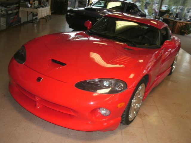 Dodge Viper 2000 photo 1