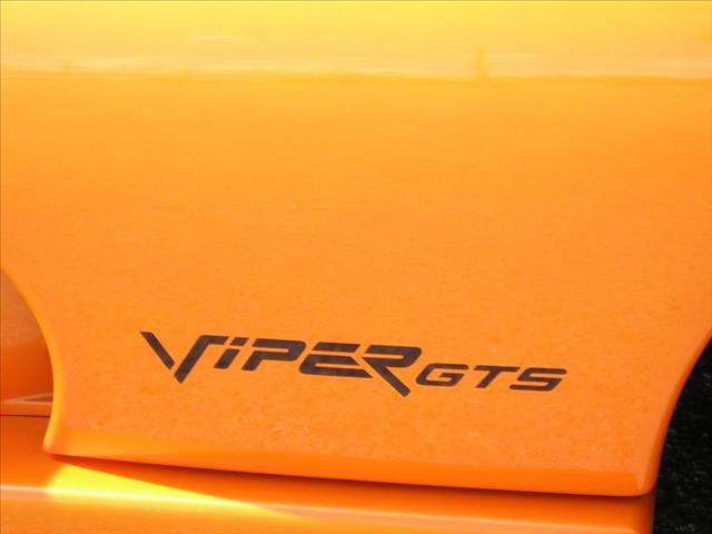 Dodge Viper 2001 photo 2