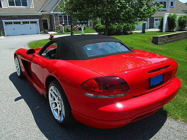 Dodge Viper 2003 photo 11