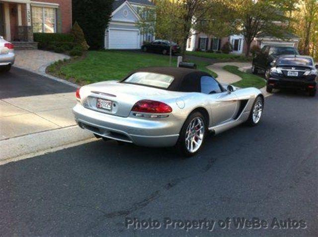 Dodge Viper 2004 photo 1