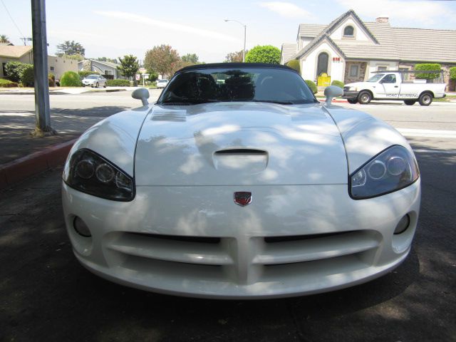 Dodge Viper 2004 photo 1