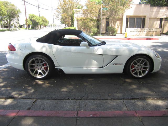 Dodge Viper 2004 photo 3