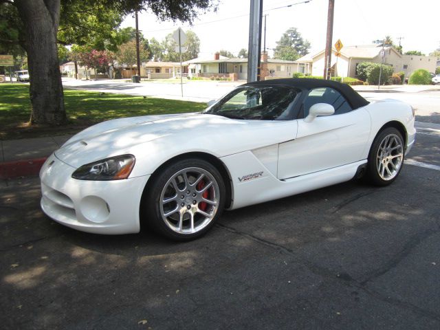Dodge Viper 2004 photo 4