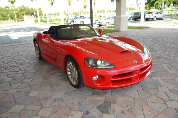 Dodge Viper 2004 photo 1