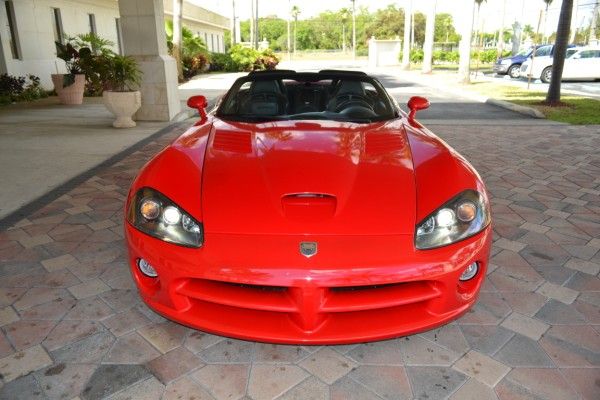 Dodge Viper 2004 photo 2