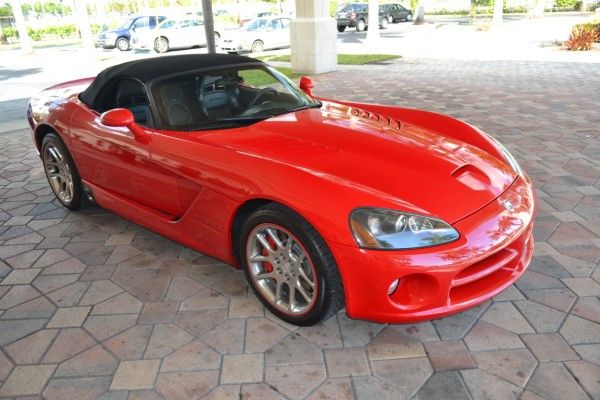 Dodge Viper 2004 photo 3
