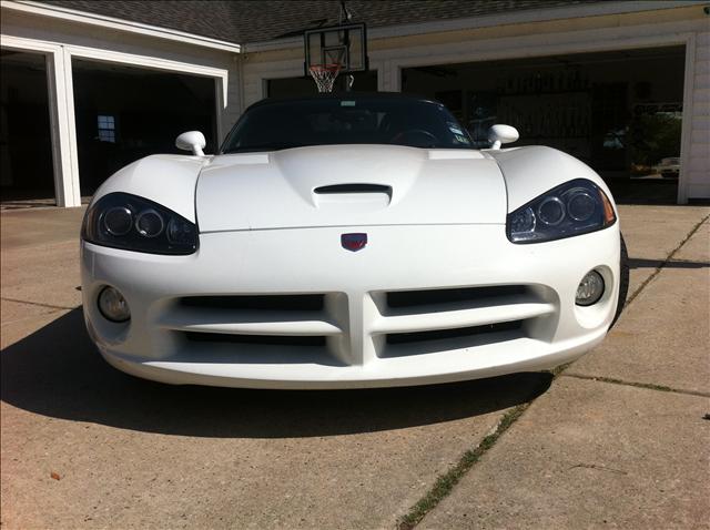 Dodge Viper 2004 photo 1