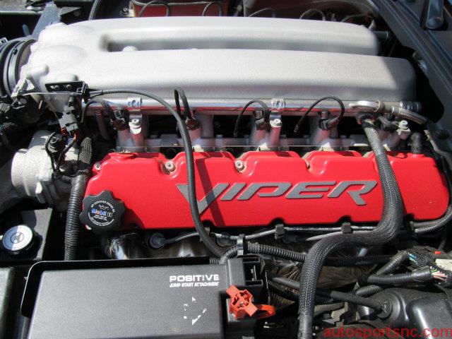 Dodge Viper 2004 photo 8