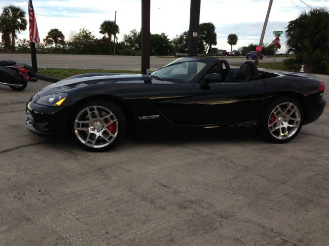 Dodge Viper 2008 photo 2