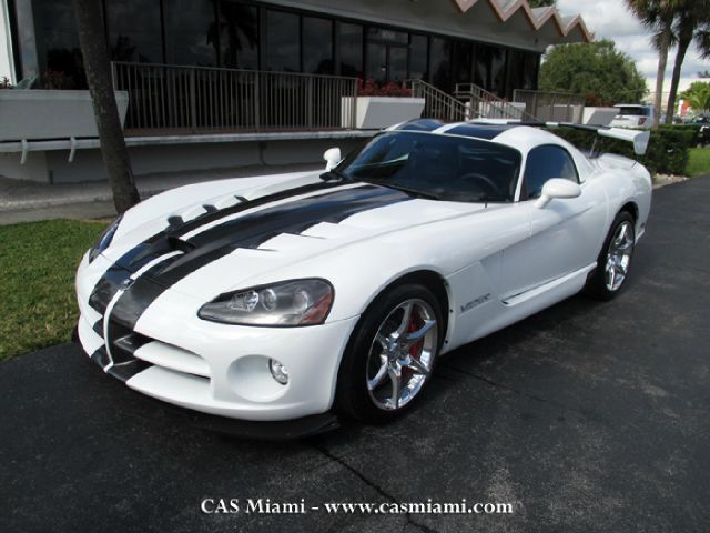 Dodge Viper 2010 photo 1