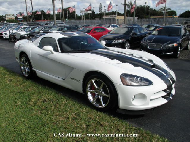Dodge Viper 2010 photo 3