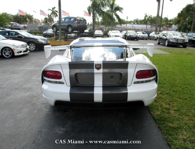 Dodge Viper 2010 photo 4