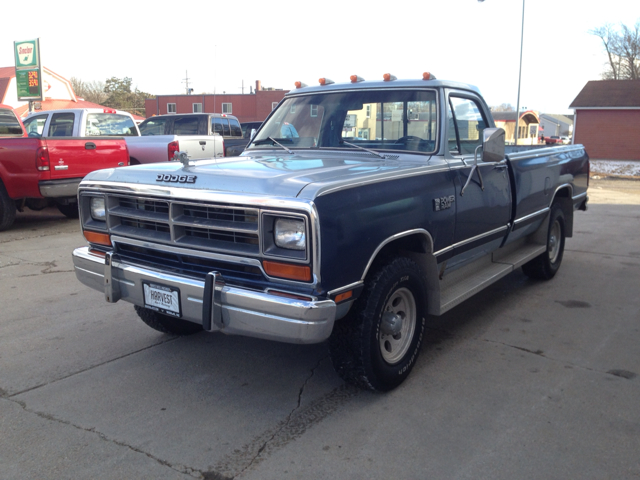 Dodge W250 1986 photo 4