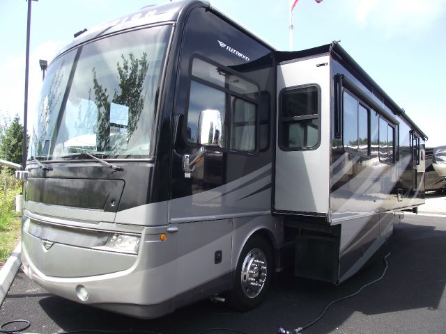 Fleetwood EXCURSION CLASS A DIESEL PUSHER 2008 photo 3