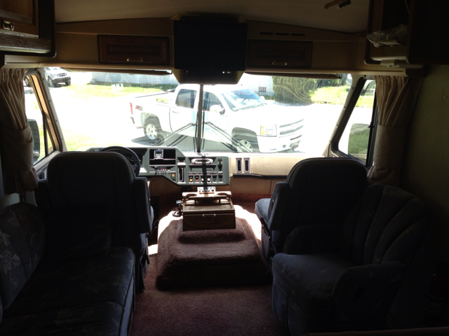 Fleetwood PACE ARROW 1989 photo 2
