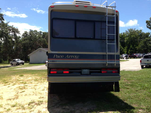Fleetwood PACE ARROW 1989 photo 5
