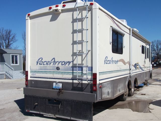 Fleetwood PACE ARROW 1997 photo 9