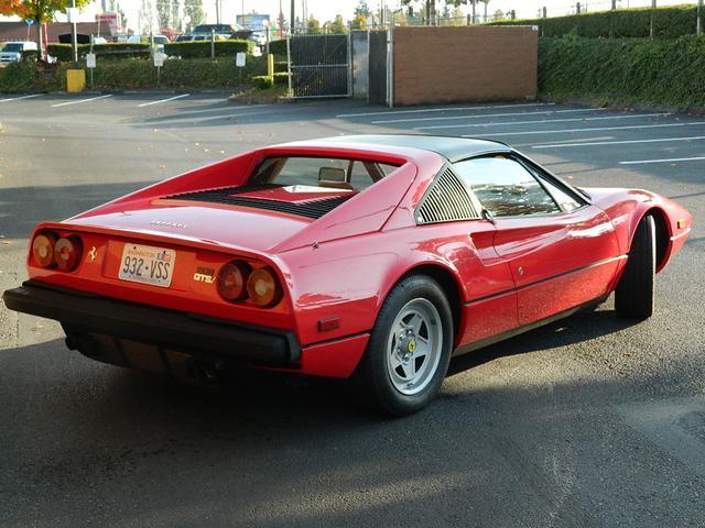 Ferrari 308 GTSI 1982 photo 3