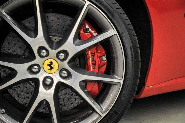 Ferrari California 2010 photo 1