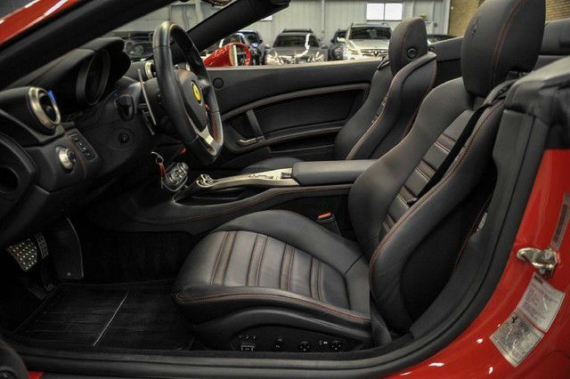 Ferrari California 2010 photo 7