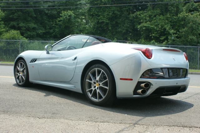 Ferrari California 2010 photo 3
