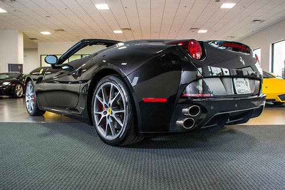 Ferrari California 2010 photo 2