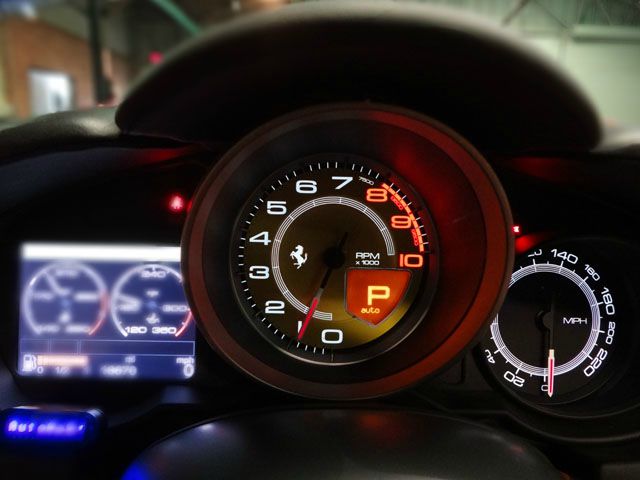 Ferrari California 2010 photo 1