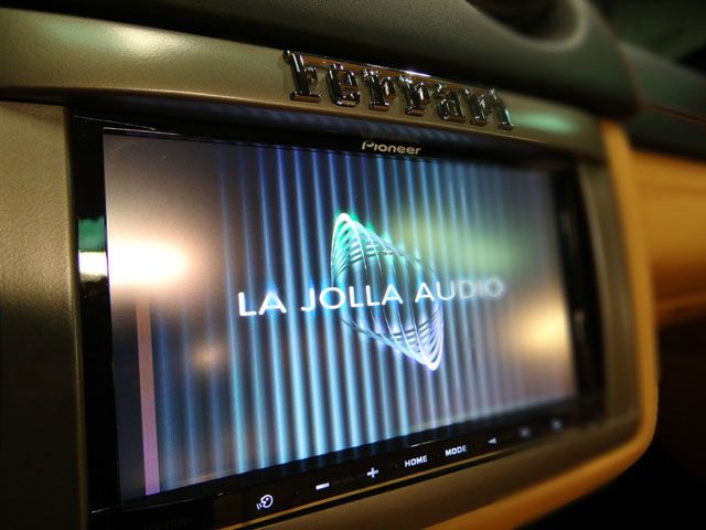 Ferrari California 2010 photo 18