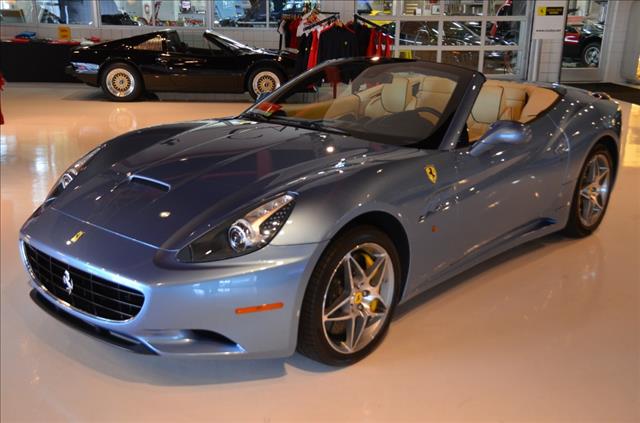 Ferrari California 2010 photo 1