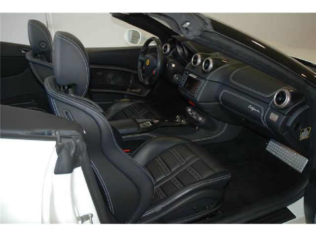 Ferrari California 2010 photo 10