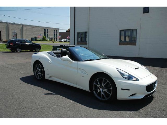 Ferrari California 2010 photo 11