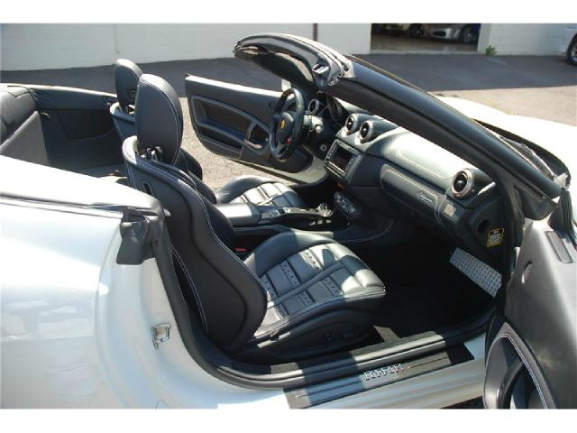 Ferrari California 2010 photo 18