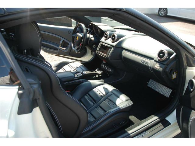 Ferrari California 2010 photo 22